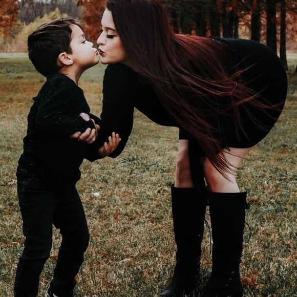 Meet Your Posher!! - Picture 9 of 16